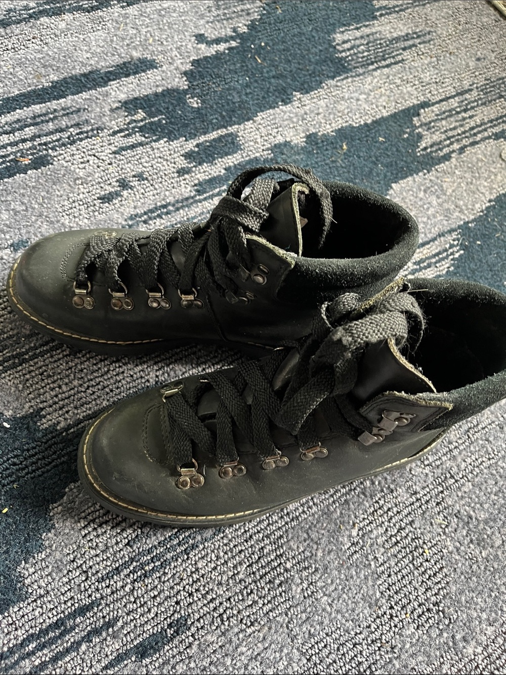 G.H. Bass & Co. Women's black Lace-Up Boots